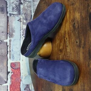 Azaleia Suede Mules/Clogs